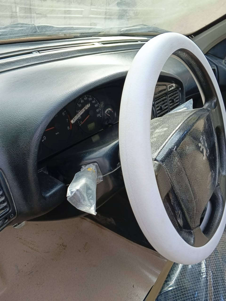 سلام عليكم CLXموديل 2012كفاله عامه من ضربه صبغ تبديل 
بارد سياره جاهزه كير مكينه تخم تاير مدوشمه عام 
صدر امامي خلفيه مصفره هيئه وغرمات تحويل ثاني يوم 
سياره متصرف الف كبل لشارع السعر 39ببها مجال حك جيه 
مكاني شهداء البياع ***********شراي اتصل
