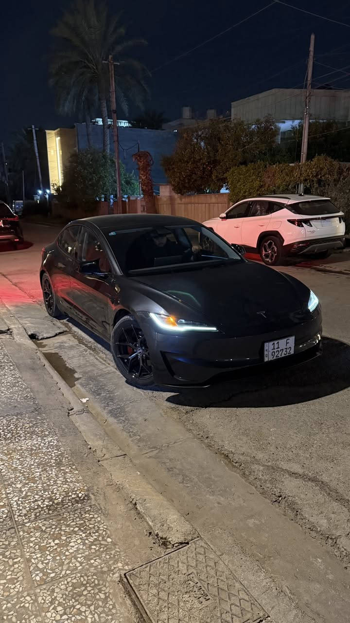 Tesla model 3 2024 دبل ماطور
السيارة كلش نظيفة 

ماشية 43 الف mi 

معروفة مواصفات التسلا 

لان كلش هواي شغلات بيها 

حادث السيارة جاملغ امامي يمين مبدل 

جاملغ خلفي ايسر بارد و البنيد ربعة تعدل 

بس اني بخيته كله علمود جمالية وشخوط بسيطة 

وموجودة عندي صور 

المجموع قطعتين صبغ جاملغ وبنيد 

السعر195$ نزلته لان كلش متوازي ع فلوس  

مكاني بغداد العامرية

للاستفسار ***********
