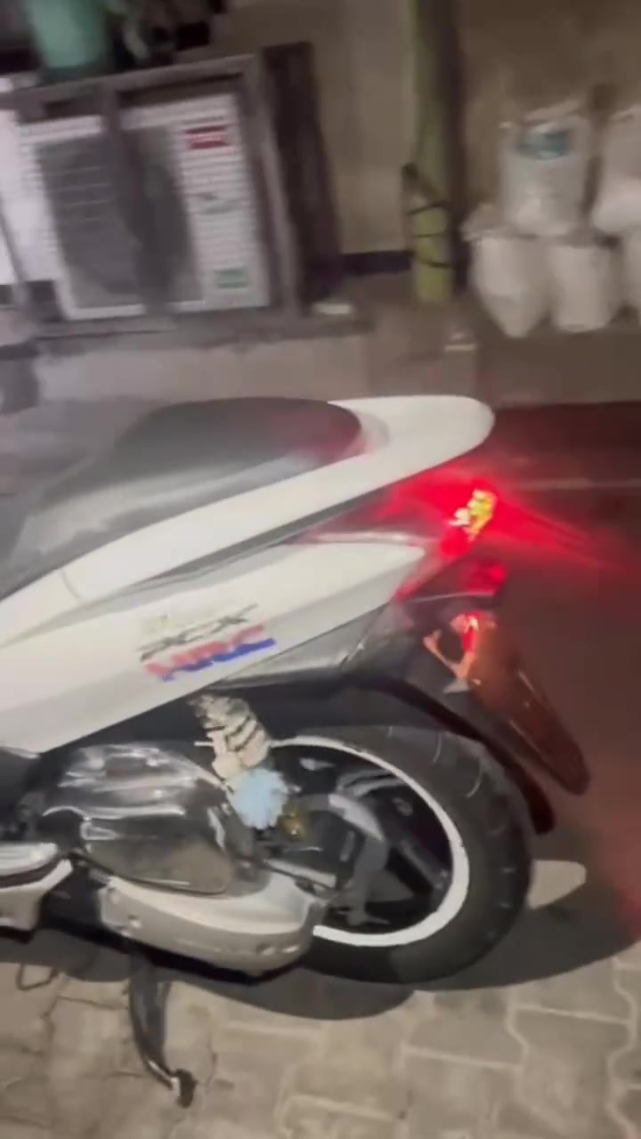 جيل اول ياباني كفاله الدراجه  مزوده تزويد كله من اليابان بلادي بيه شخوط خفيفه موضحه بلصور لسعر واحد و300 مكاني مدينة الصدر


**إذا كنت صاحب هذا الإعلان وتريد حذفه لأي سبب، رجاءا أرسل رسالة إلى الدعم الفني**