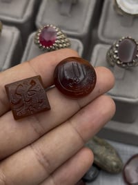 عقيق يماني • طبيعي • قطعتين