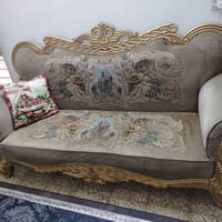 كنب • أثاث • للبيع