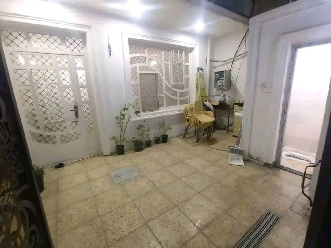 السلام عليكم مشتمل للبيع موقعه التراث شارع مقابيل المستوصف (البيت مدخل واحد)
للاستفسار خاص او ع واتس ***********
