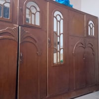 غرفة نوم • خشب متين • ٥ قطع