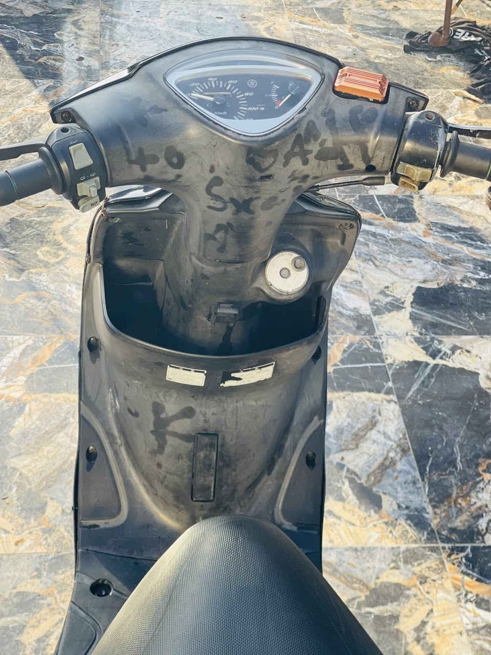 البيع $750 بصره قرنه قرنه نفس القرنه 👍🏻رقم الهاتف ***********
