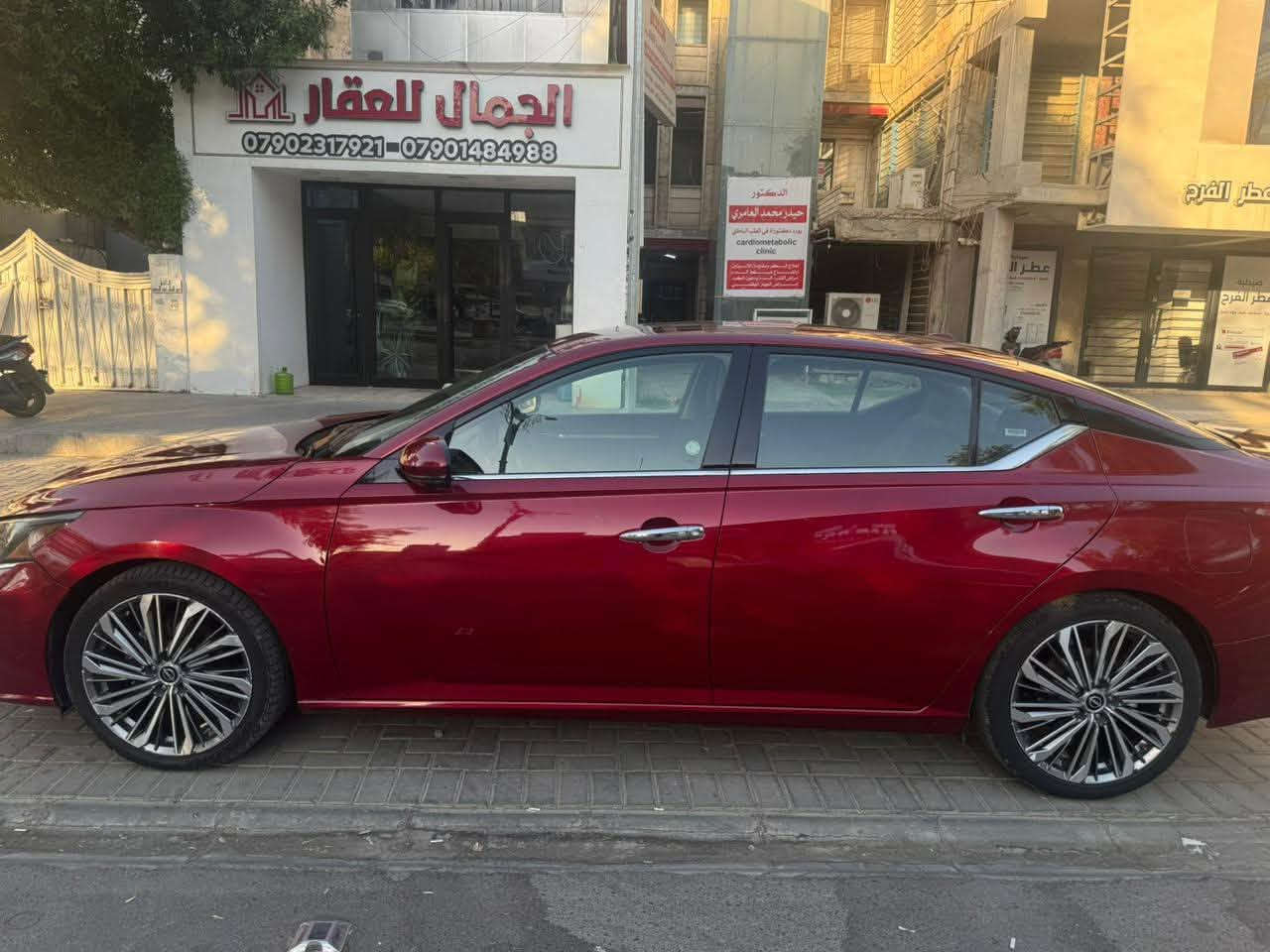 2023
SL

فول مواصفات 

رقم اربيل باسمي

سلايد 

شاشة جبيرة

خمس كاميرات 

كراسي كهرباء 

رادارات 

حساس امامي خلفي 

السيارة من امريكا حادثها فقط دعامية امامية بدون اي دواخل وشواصي مكفول من الشخط 

بالعراق صار بيها تبديل بابين عكس السايق نفس اللون 

وصبغ شي بسيط بالدوسة فقط يعني الصبغ فقط دوسة

ايرباك ستيرن وبردة طاكات 

كير ومكينة وكهرباء كفالة عامة 

بيها الدعامية الامامية شوية جاردة 

وبيها اليدة مال الراكب فالتة

ماشية 39 الف ميل 

السعر 165 وبيها مجال 

بغداد السيدية

***********

د.احمد
