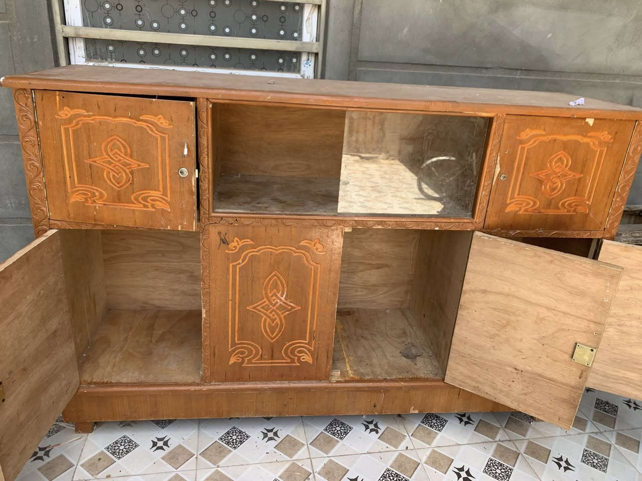 السلام عليكم
بوفيه تزگام عراقي عاليه و ثقيله للبيع ، السعر بـ ١٠٠ الف
مكاني الرفاعي


**إذا كنت صاحب هذا الإعلان وتريد حذفه لأي سبب، رجاءا أرسل رسالة إلى الدعم الفني**