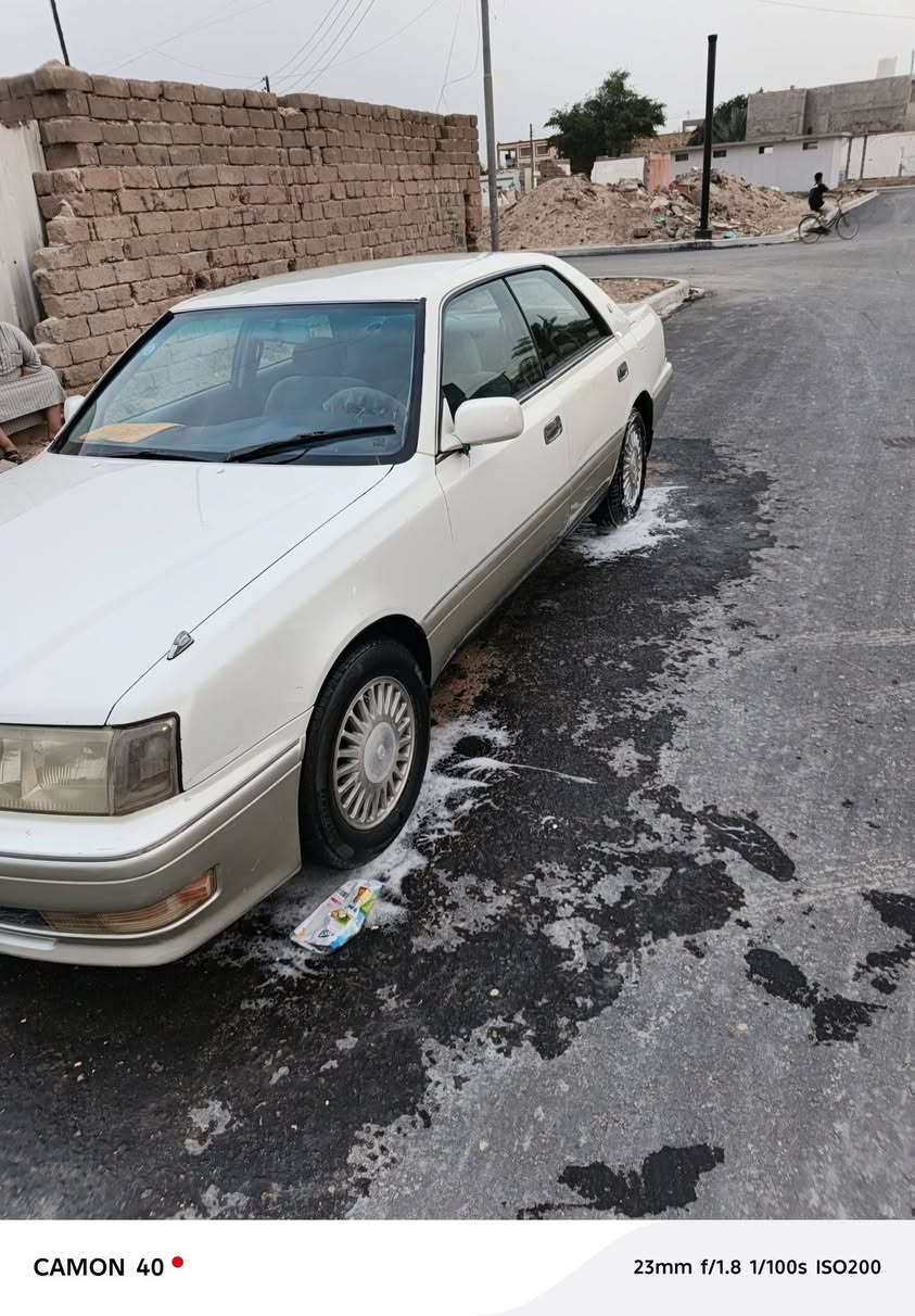 السلام عليكم سياره للبيع راس الثور بيها ضربه قدام كيلو محرك شرط مقفوله من مقص والنقل الجثه باسمي سياره رقم بصره رقم جديد كهربائيات 90%100 تخم تاير مكاني بصره زبير السعر 85 وبها مجال للطيبين الشراي يطب على هذا الرقم***********
