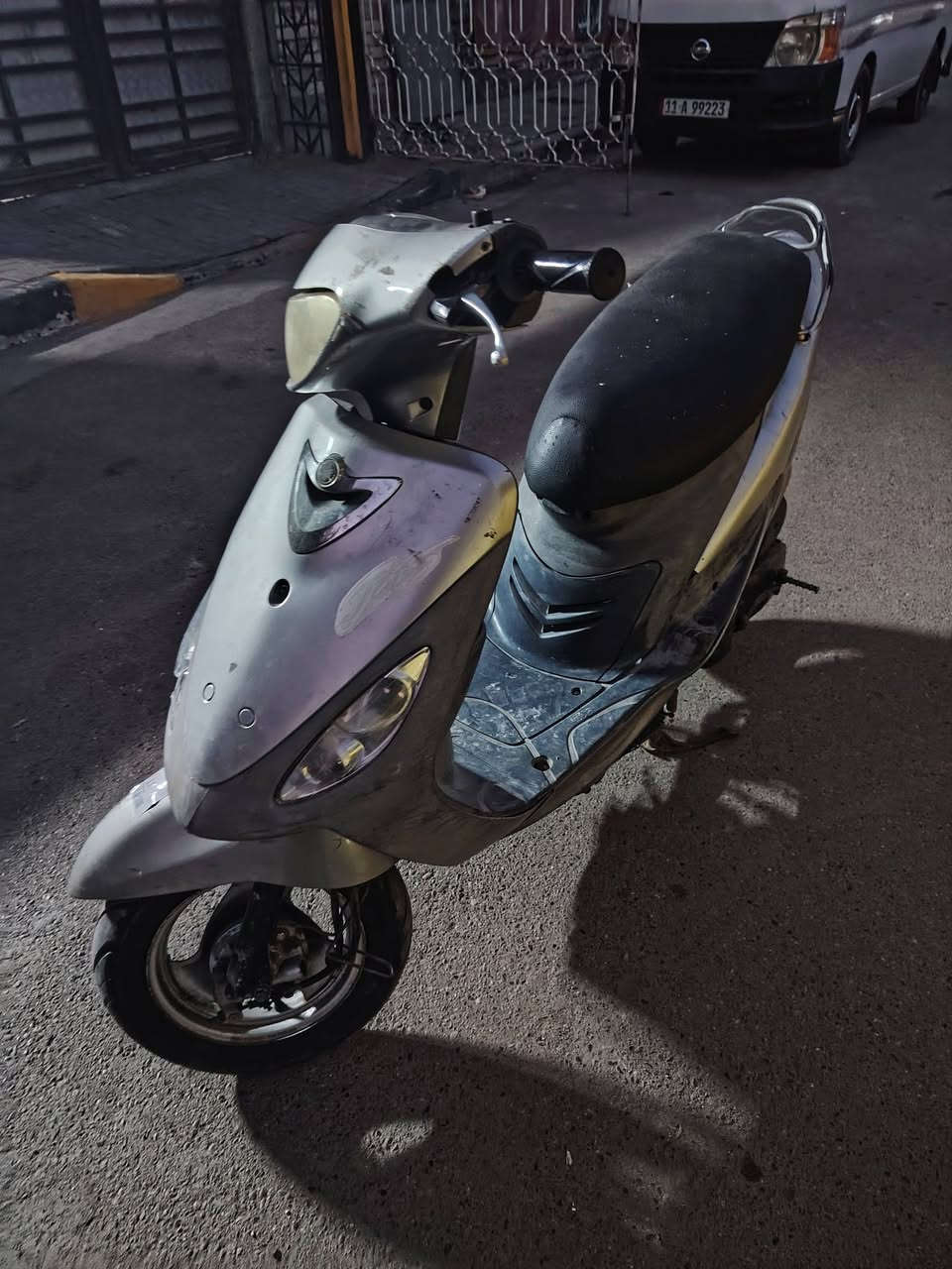 السلام عليكم ماكس منغولي بلادية نقصها باتري فقط شلعه ومعدل مكينة ناعمة السعر ٤٥٠ وبيها مجال بسيط *********** مكان حي اور
