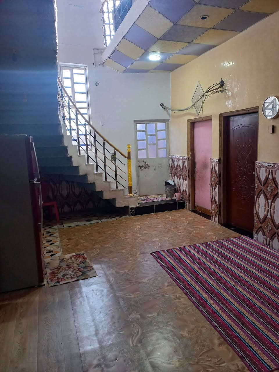 السلام عليكم 🌹
بيت للبيع 425 متر طابق واحد طابو زراعي تنومه صالحية شارع مضيف الإمام الحسن .ع. 3 نوم دوانيه صالات2 مطبخ وصحيات خارجيه وداخليه الحديقه 125 متر والبيت 300  السعر  145  للإستفسار *********** واتساب

