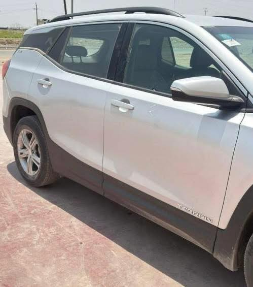 السلام عليكم
الاتصال على صاحب السيارة  غير متواجد على النت

جمسي تيران موديل 2019 

ماشية 71 

اللون سلفر

محرك 1500 تيربو  وباقي المواصفات المعروفة

وارد امريكي هزة جديدة بغداد بأسمي

الحادث بنيد ومصلح نفسه ومصبوغ بدون ايرباك 

مكان بغداد ***********
