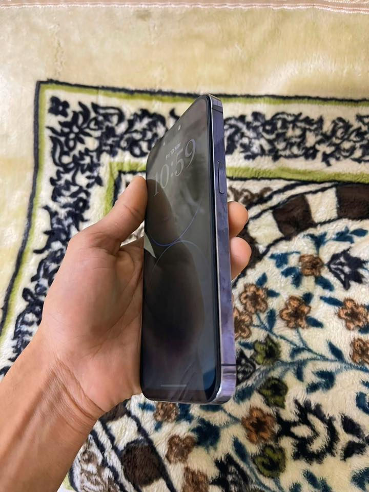 سلام عليكم ايفون ١٤ برو ماكس مبدل بطاريه ١٠٠ تفصيخ وشاشه XDR فقط كله شغال فيس ايدي غيرها ونضافه ٩٠/١٠٠ شوفت عينك سعر ٦٢٥وبي مجال بسيط 
مكاني بغداد الدوره ابو دشير ولحد يطي سعر بكيفه رجاءا رقمي ***********
واني مبياع شراي مال بيت هذا 🤍
