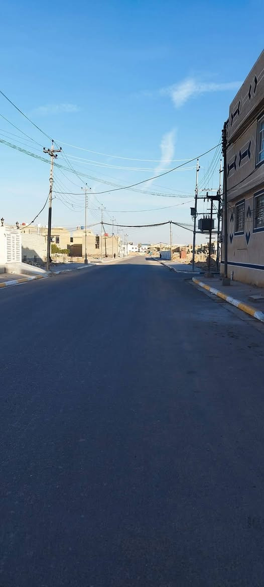 قطعة 126م للبيع واجهة 6م طابو صرف ملحق الفارس على شارع 20م كافة الخدمات تبليط مقرنص قرب السايدين
***********
***********
