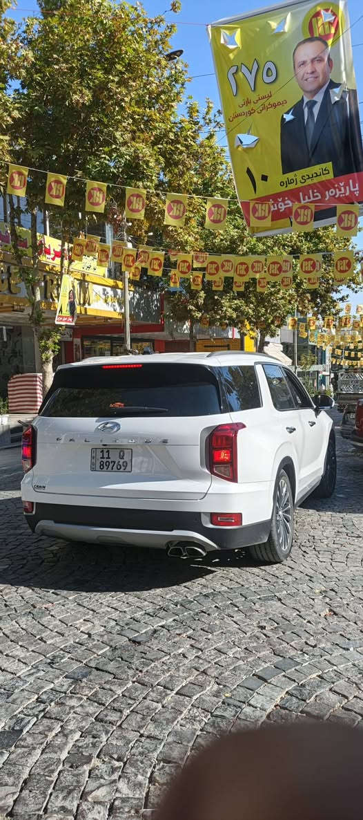 السلام عليكم هونداي بلاسايد 2022 رقم بغداد باسمي حادث فقط بنيد +حافه جاملغ وصور الحادث بلمنشور 
🔴 ماشيه 46الف 
🔴بصمه ابواب +تشغيل
🔴تشغيل عن بعد
🔴رادار امامي خلفي +جانبي
🔴حساس امامي خلفي
🔴شاشه 
🔴فتحه سقف 
🔴كشنات منفصل vib
🔴 تحديد مسار
🔴سايد بريك بصمه
🔴نضام توقف ذاتي
🔴محرك 6/3800 سلندر
🔴5وضعيات قياده
🔴تحكم ستيرن +شفتات
🔴برده جانبيه بلادي
🔴مثبت سرعه
🔴تبريد 3قطع
🔴🔴 سعر 273 بيه مجال قليل مكاني حله. *********** بيع او مراوس سبورتج
