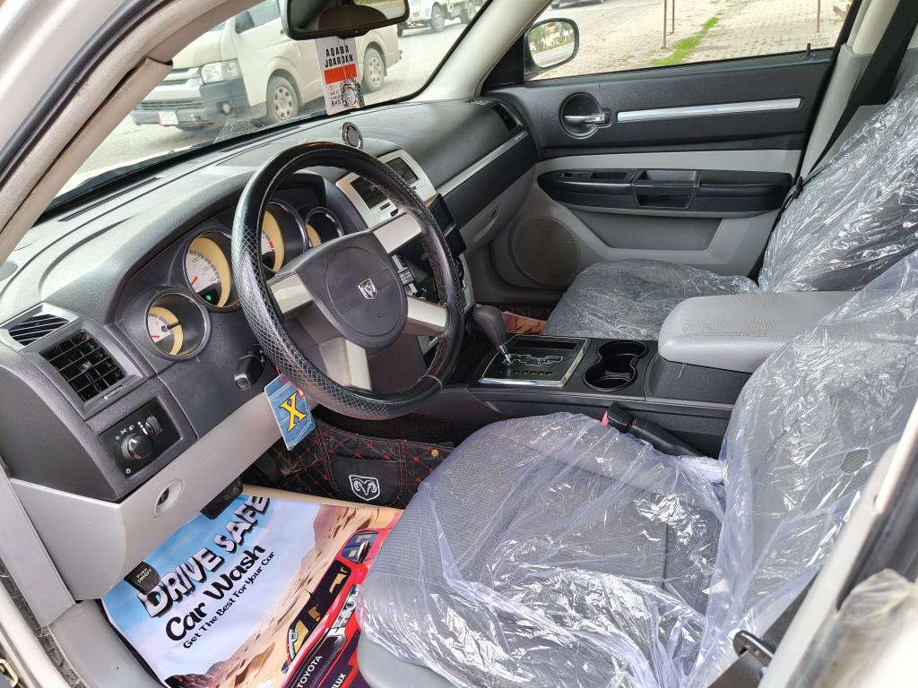 سلام عليكم 
للبيع دوج جارجر 
موديل 2009
محرك 3500جديد حاويه
رقم سنويه جديد
بدون حادث 
جاملغ صبوغ طرف سكن
جاملغ عكس سكن نصف صبغ 
سياره استخدام شخصي 
مكان سياره كركوك 
***********
سعر سياره 105 كركوك, العراق
