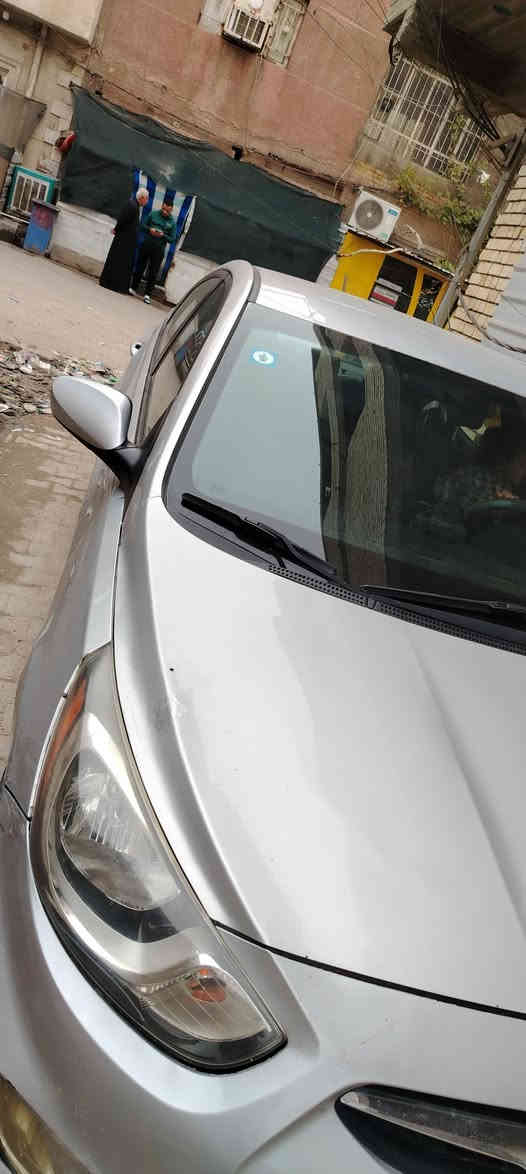 السلام عليكم سياره نوع اكسنت امريكي موديل 2014 السياره جاهزه كير مكينه حداديه تخم تاير تبريد تدفئه كله مكفوله العنوان بغداد  ماكينه 1600 رقم بغداد جديد  باسمي تحويل مباشر رقم الهاتف ***********
