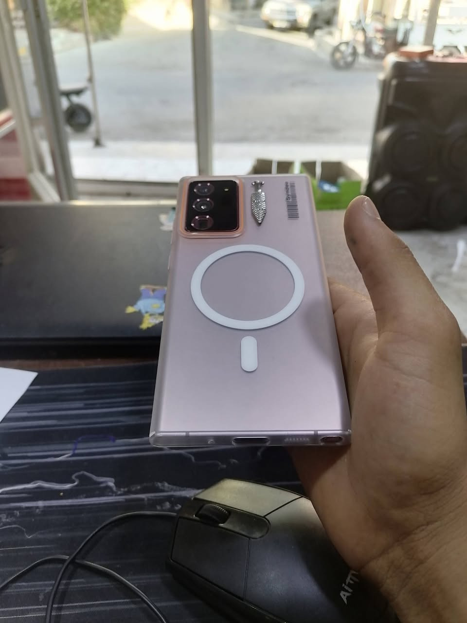 السلام عليكم
Galaxy Note20 Ultra. 
للبيع نضافه درجه اولى كلشي ممبدل بي فقط ضهر مالته ذاكره 256 يشغل 120 فريم تليفون حلو ونضيف بمعنى الكلمه سعر 400 وبي مجال لشراي ❤


**إذا كنت صاحب هذا الإعلان وتريد حذفه لأي سبب، رجاءا أرسل رسالة إلى الدعم الفني**