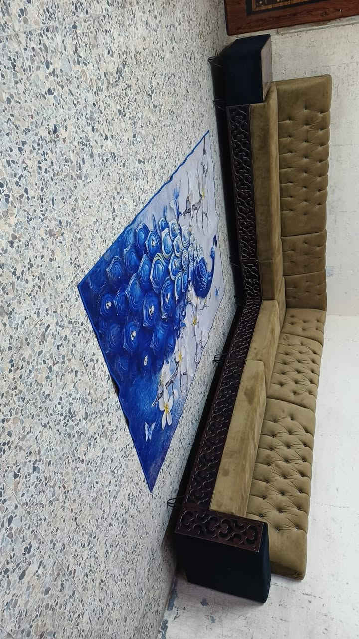 ديوان تصميم كويتي 10 مقاعد نظافه 90%
سعره 230 وبي مجال لبياع 
يوجد توصيل بكروه ب واتساب
***********
