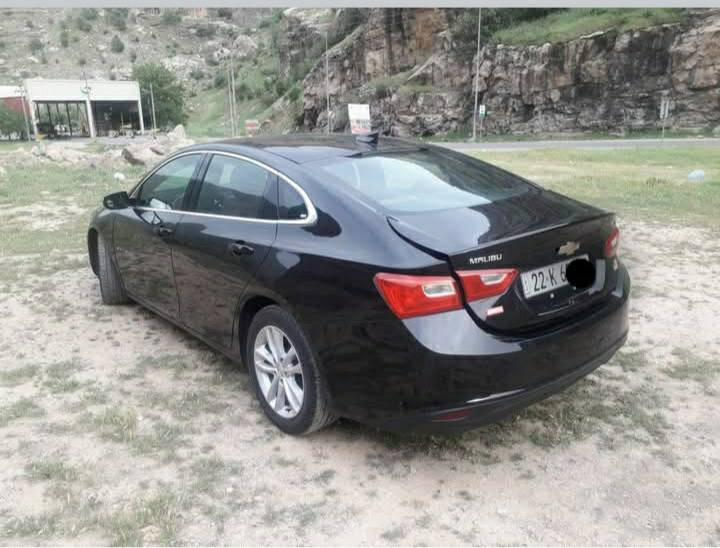 سيارة ماليبو للبيع م١٨ حجم١٥٠٠ توربو اللون اسود رقم اربيل مسطرة سنوية باسمي لغاية ٢٩بصمة  بجميع المواصفات الضرر موضح بالصور جاملغ جهة السايق وشخطين بالابواب الخلفية لاصبغ لاتبديل لمن يرغب الاتصال بنا ***********رقم او*********** او مراسلة الصفحة
