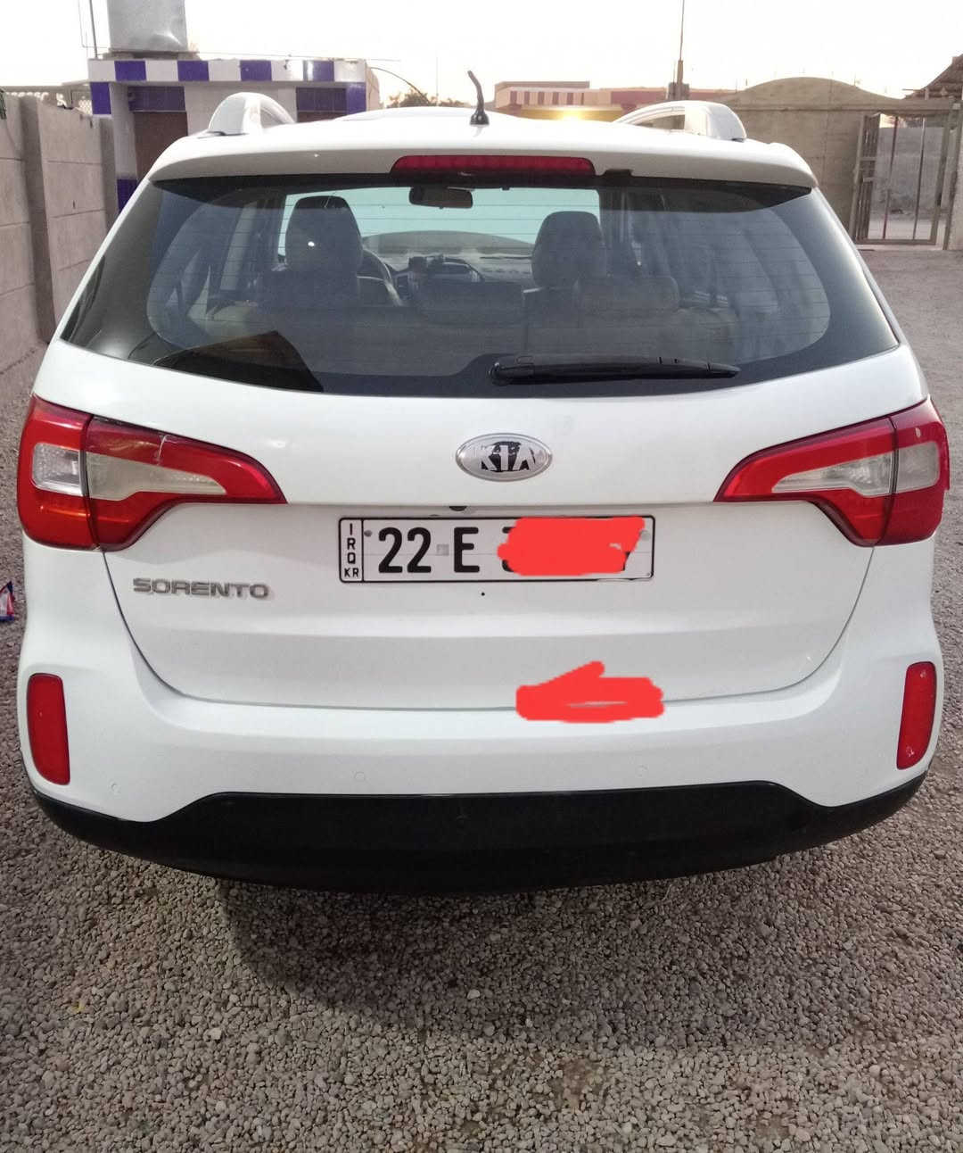 السلام عليكم ورحمة الله وبركاته
سورنتو للبيع
المواصفات

بصمه
اربعه سلندر
موديل 2014
ماشيه 150 الف
مري شفط
كشن كهربائي
7 راكب
السياره متجايه وبيه صبغ 
سياره مال جناي نظيفه كلش 
السعر 125 وبيه مجال بسيط
اللي يحب يتواصل على الرقم ***********
