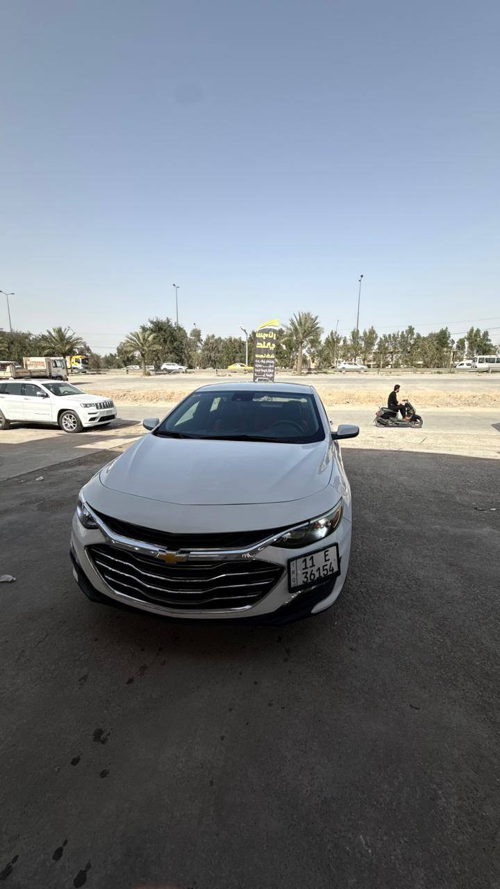 ماليبو LT 2023  ..السعر (125$ )  رقم بغداد الدولي بسمي تحويل ثاني يوم هزه جديدة   حادث جاملغ وشبر بالبنيد فقط بدون دواخل
للاستفسار ***********  وات ساب
              ‏‪         
مكان السياره كرادة
تشغيل عن بعد -
 قطعتين تبريد  
- كشن كهرباء -
 تدفئة كشنات -
 رادارات -
 تحديد مسار - 
داتا شو - قيادة ذاتية 
- اوتو بريك - 
سايد بريك بصمة -
 شاشة كبيرة ( كار بلي واندرويد اوتو وايرليس ) -
 تحكم ستيرن 4 جهات -
 وبقية مواصفات الماليبو ..
السيارة جديدة بمعنى الكلمة وبالواقع بعد احلى
 (صدر گير محرك كهربائيات 100٪؜  )
