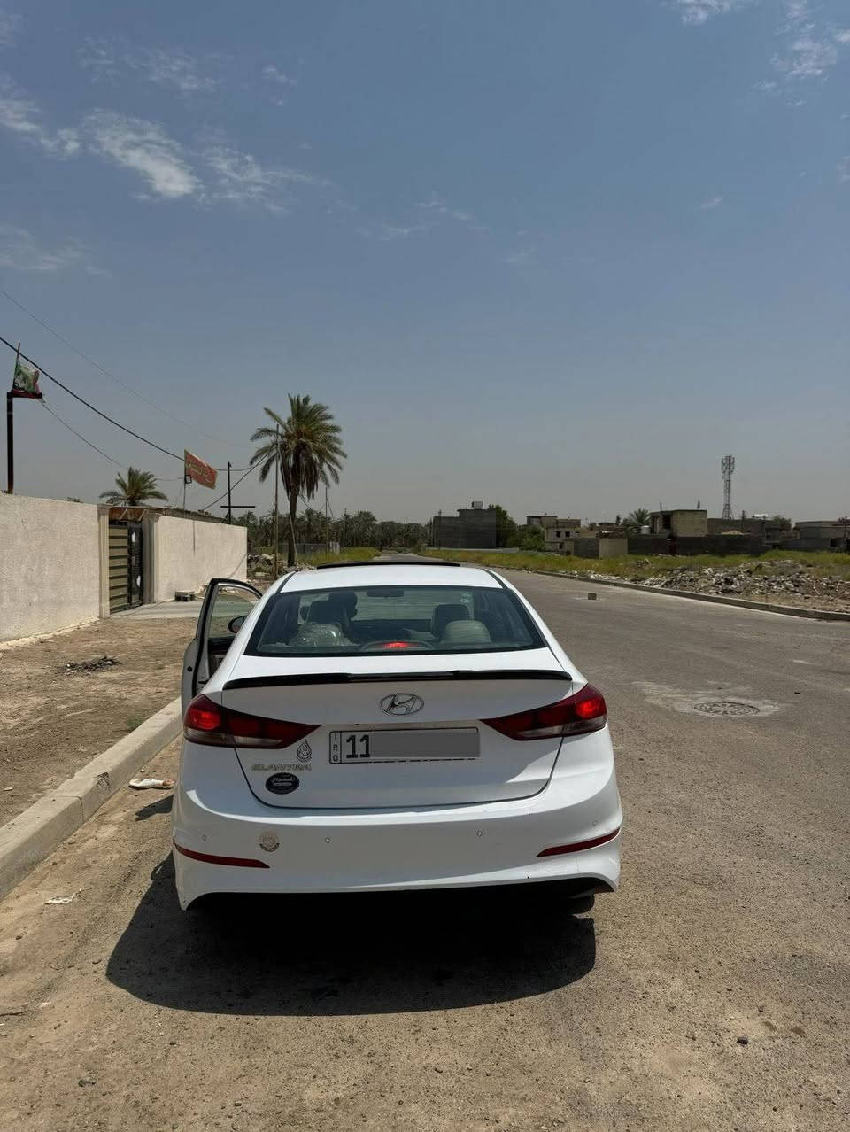 الانترا خليجي 2018 رقم بغداد الدولي باسمي
ماشية ١٥٠ كم 
تخم تايرات جديد
باتري جديد
منظومة تبريد جديده بلصيف شادهة
السعر ١٤٦ وبيها مجال
مكان السياره بغداد المحمودية
هـ ***********
