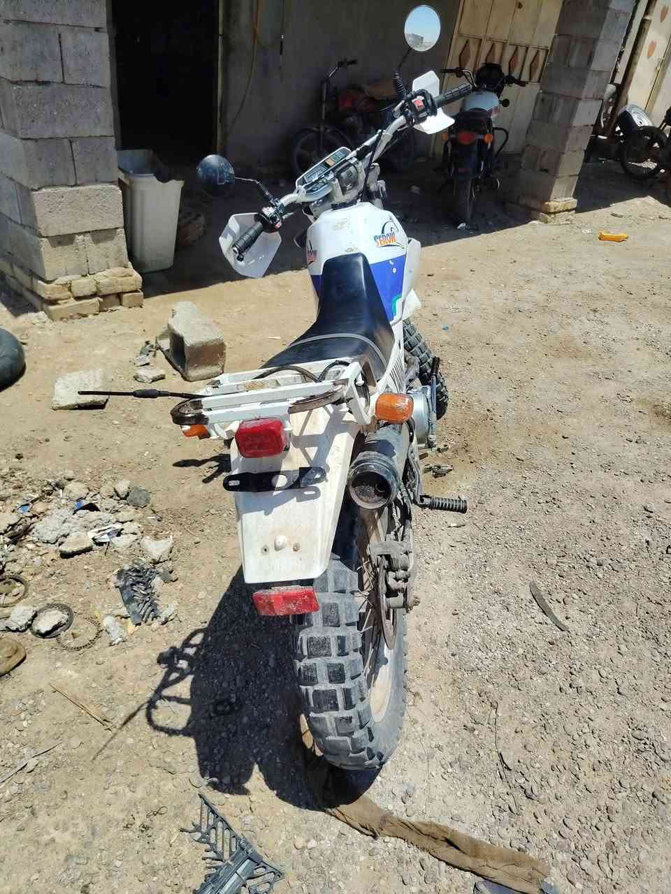 سلام عليكم لبيع محور صيني بدون كص ولحيم علا وضع شركه ***********
