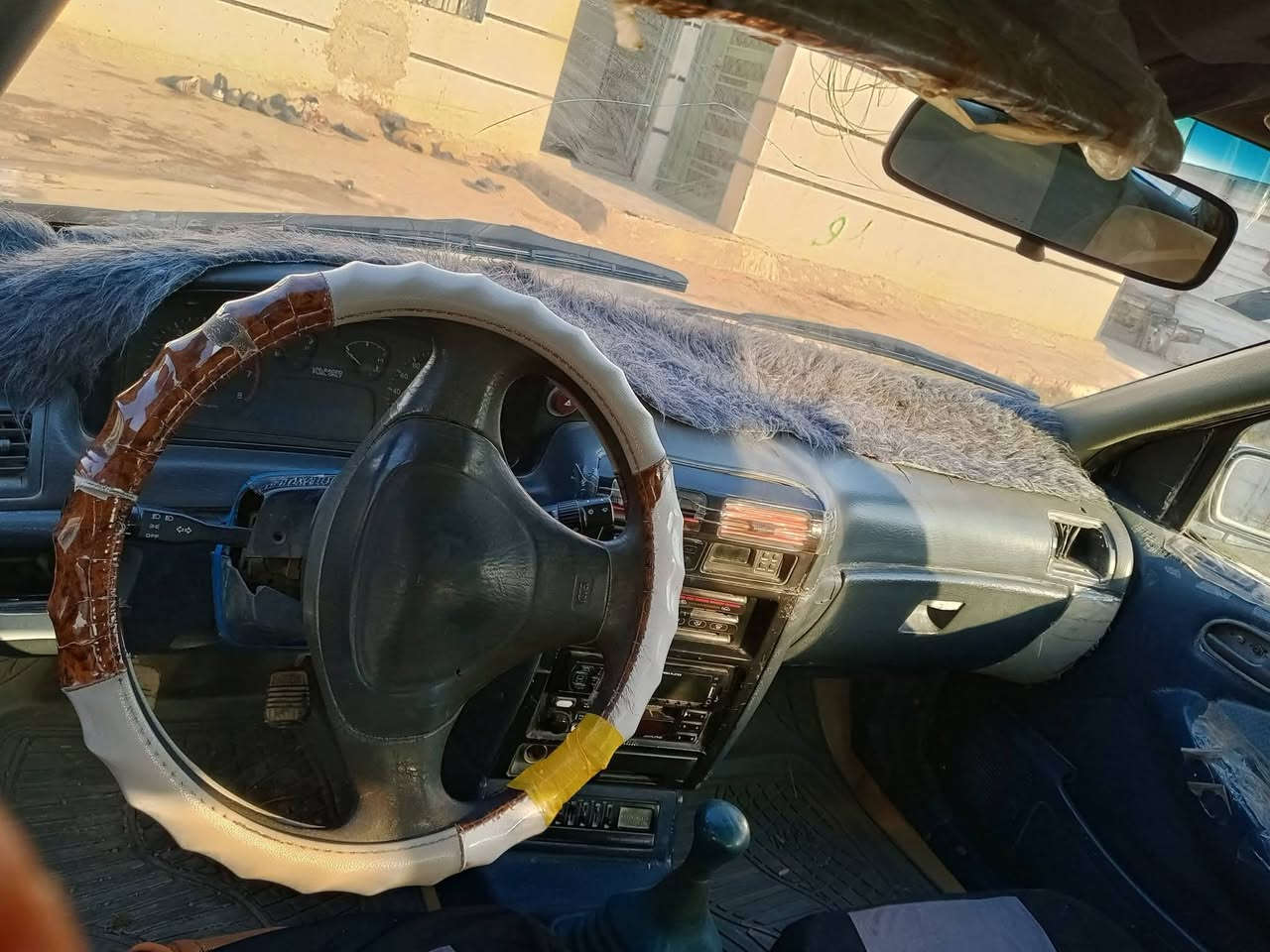 سلام عليكم سيفيا 93 للبيع محرك خيط تبخير  عطلهة فقط كير النمرة ال 3 ما تجي السعر 30 وبيهة مجال رقم بغداد للستفسار؛: ***********/***********
