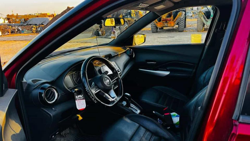 نيسان كيكس موديل 2018
فول مواصفات نقاط عمياء كامرة 360 
السيارة كلش حلوه ونضيفه دينار مصرف مابيها مسويلها ادامه كاملة 

حادثها خلفي صندوق وجاملغ ونص الباب مصبوغ 
للتفاصيل اكثر ***********
