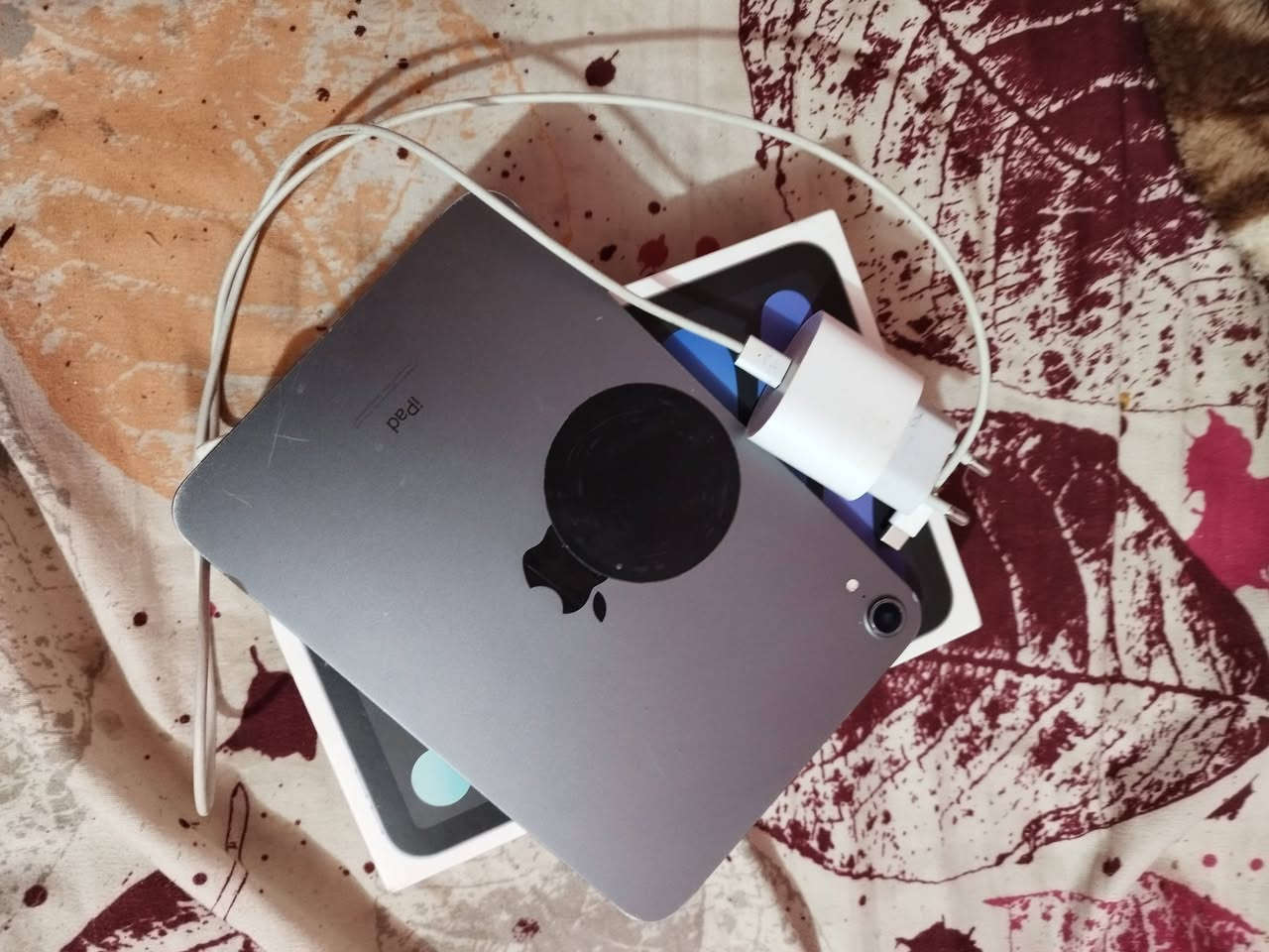 ايباد ميني 6 ذاكره 64
ماداخل تصليح اي خلل بيه يرجع 
وياه كارتون وشاحنتة الاصلية
سعره 290 
مكاني ناصرية 
غير محافظة التوصيل عليك


**إذا كنت صاحب هذا الإعلان وتريد حذفه لأي سبب، رجاءا أرسل رسالة إلى الدعم الفني**