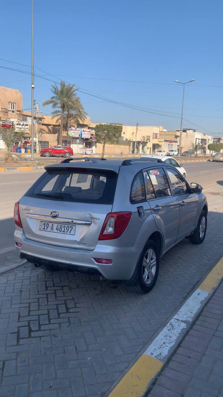 السلام عليكم ورحمة الله وبركاته
من رخصه الادمن المحترم 
ليفات  اور مديل ١٦ 
كير اوتوماتيك سياره عله وضع الشركه 
لا ضربه ولا صبغ بيهه جرادات 
بسمي رقم كربلاء نكليزي سنويه جديده 
المكان بغداد غزاليه 
السعر ٥٣ بيهه مجال حق جيه 
رقم الهاتف 
*********** واتساب بي
