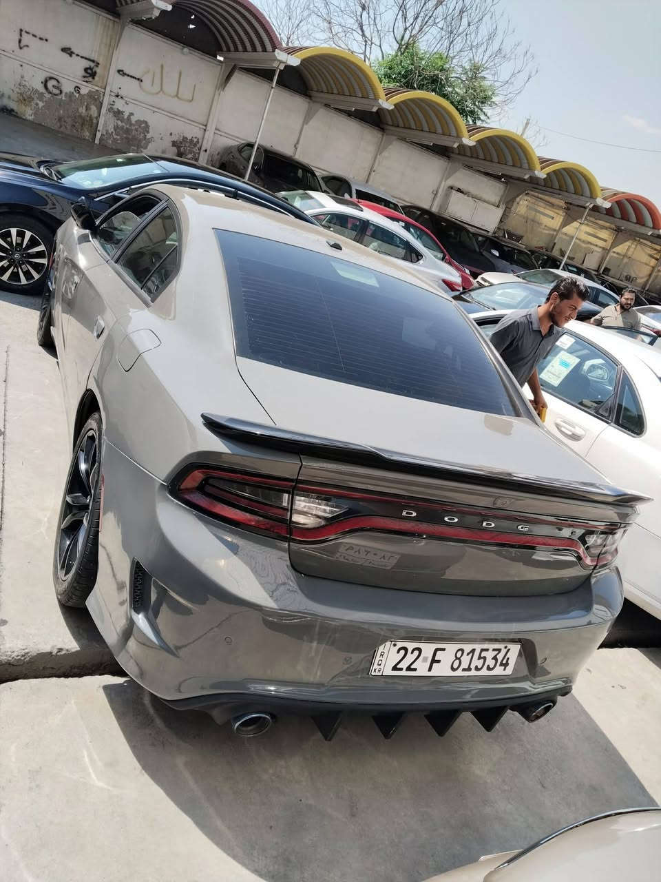عندي معرض في اربيل سيارات اقساط
اخوكم ريبوار السنجاوي ابو صالح بالنسبه  للضمانات  السياره 
تبقى باسمي الحين تسديد مبلغ الكلي يلا احول  اقل   مقدمه 
120 ورقه شهريه ثلاث ورقات معرض ديانا *********** جارجر موديل 2019 مقدمه 120 ورقه المراسله على واتساب
