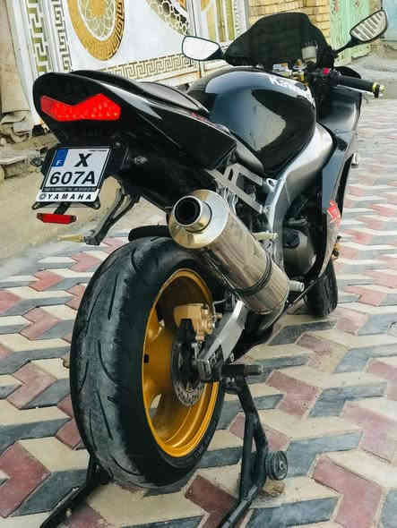 السلام عليكم
للبيع كاوساكي 
2004
مكينه 636
دراجة بلاديه وجديده
مكينه خرسه ومكفوله
نازلة من معرض عمار قرش 
مكانه ناصريه سعرها /38
شراي اتصل***********مامتواجد ع نت
