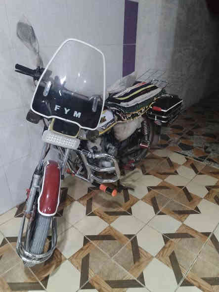 سلام عليكم
سيفان الون ابيض
موديل 2022
اوراق كامله
مجنبز فول
كهرباءياته كله شغاله
جنط صفح
بي دروعه امامي خلفي
عنوان هيت
رقم ***********
وتساب وتصال
