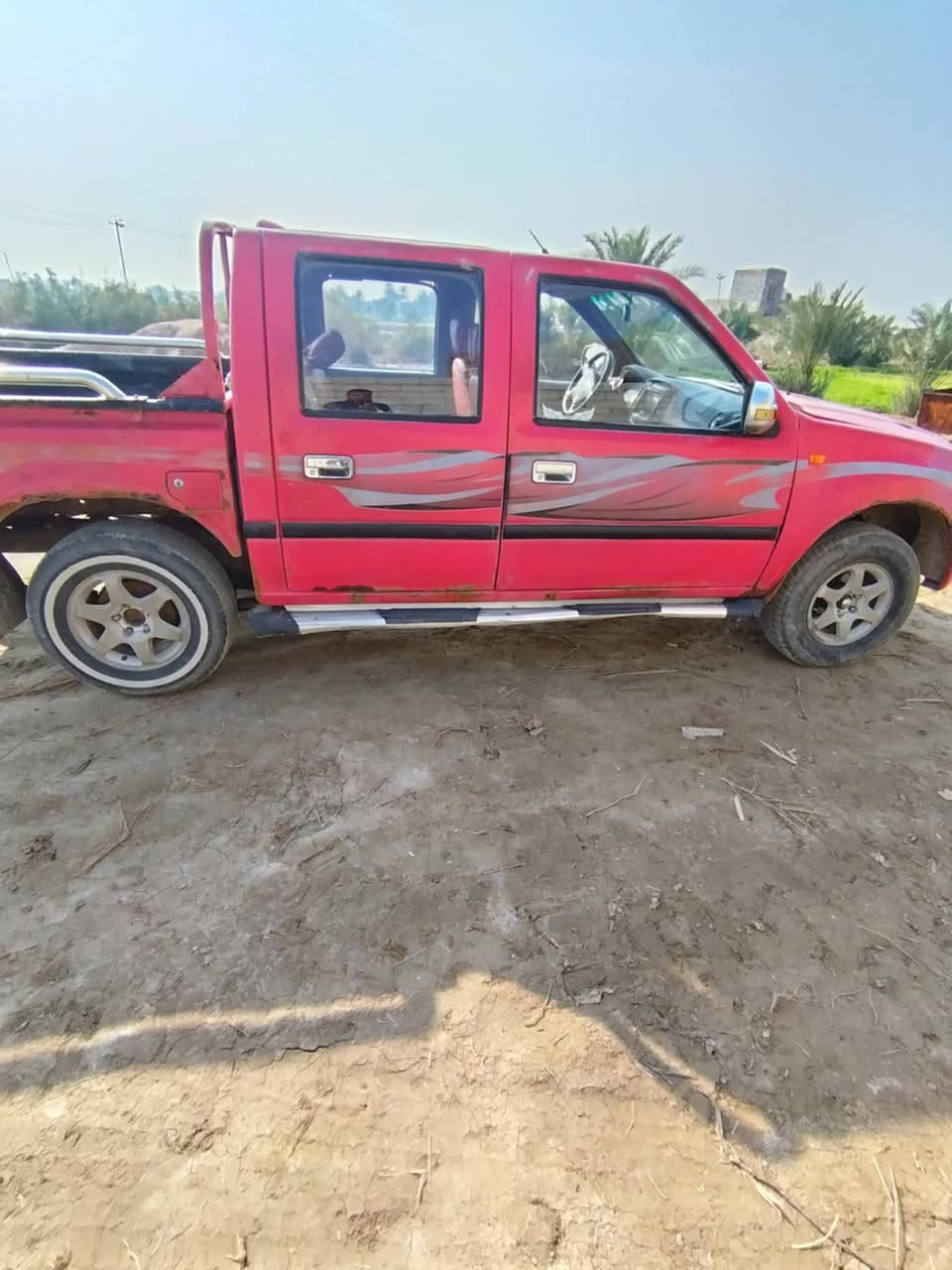 للبيع فتون موديل ١٣كير محرك شرط تخم تاير حداديه جديده  دوشمه كهربائيات كلهه شغاله  رقم مثنى مداور ثاني يوم السعر ٣٨وبيهه مجال الاتصال عله الرقم مكلف بل النشر *********** هاذه
