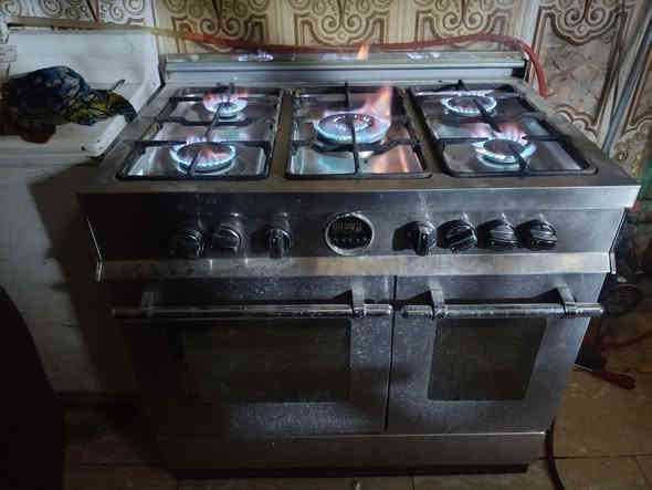 سلام عليكم طباخ ايطالي للبيع شرط الفحص شرط الشغل العنوان ناصريه شارع الربعميه رقم  الهاتف ***********
