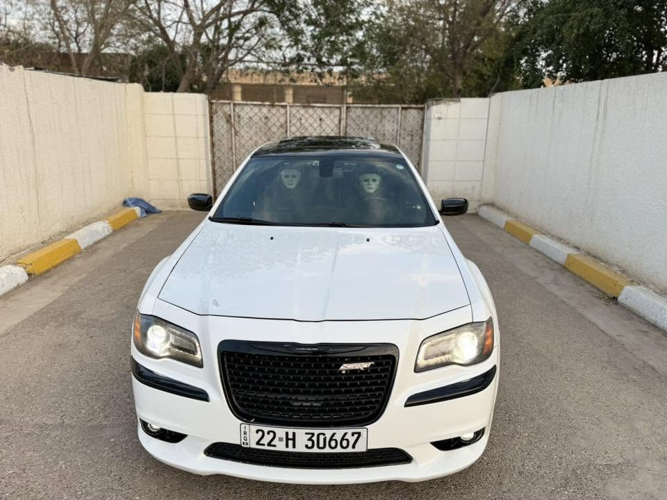 موديل 13 اس فول وارد كندي عداد 260 عليه كزوزات اس ارتي 
تفريغ كامل اصلي وكاله امريكي قفايص مو لحيم محرك هيمي سماعات البايين ودمام اصلي من شركه بيدز عليه دعاميات ودوس اصليات اس ارتي بانراما طكتين كشنات وستيرن تدفئه تبريد سكليت كهرباء بلكات ولف حماوه وفيت بمب كلهن ريسنك تحديث يم مصطفى ايكل اخر اصدار تشغيل عن بعد لايت زنون زرع عدسه اصلي سعره 130$ بروجكترات اصليات لد ابو 3700 واط تخم تاير طك سليفون جدد يعني ماشيه 125 كيلو مي موبار اصلي حماوه 94 تبريد كير محرك صدر اكسل داخل بلاديات مراوس حسب لقناعه
بيها منضومه غاز 80 لتر
مكاني بغداد العامرية 
تلفوني ***********
