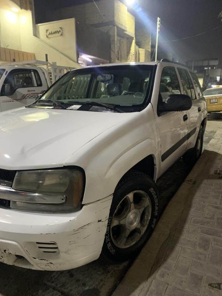بلايزر 2005
مزاد وزارة الداخلية
محرك وكير تحوير مال بطة
سعر 40$
مكان بغداد الاستفسار اكثر 
***********
