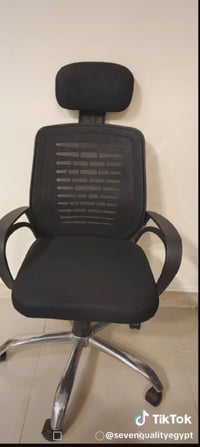 كرسي مكتبي • دوار • غير مستخدم