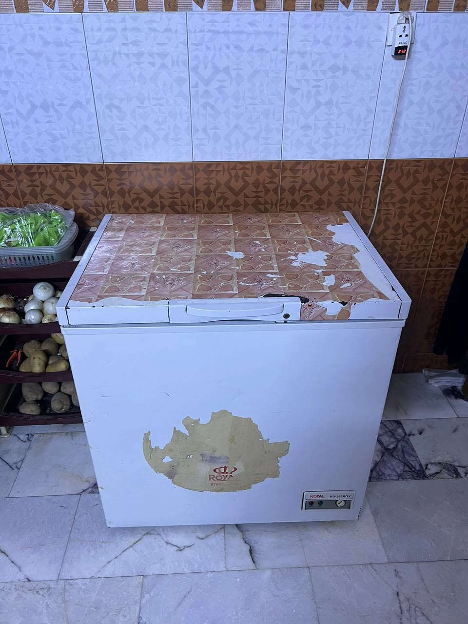 السلام عليكم
مجمدلة ماركة رويال الباب الأول المجمدة خير من اللة  تفاصيل متوضحة بالصور 
العنوان / بغداد /بغداد الجديدة 
الرقم/ ***********
