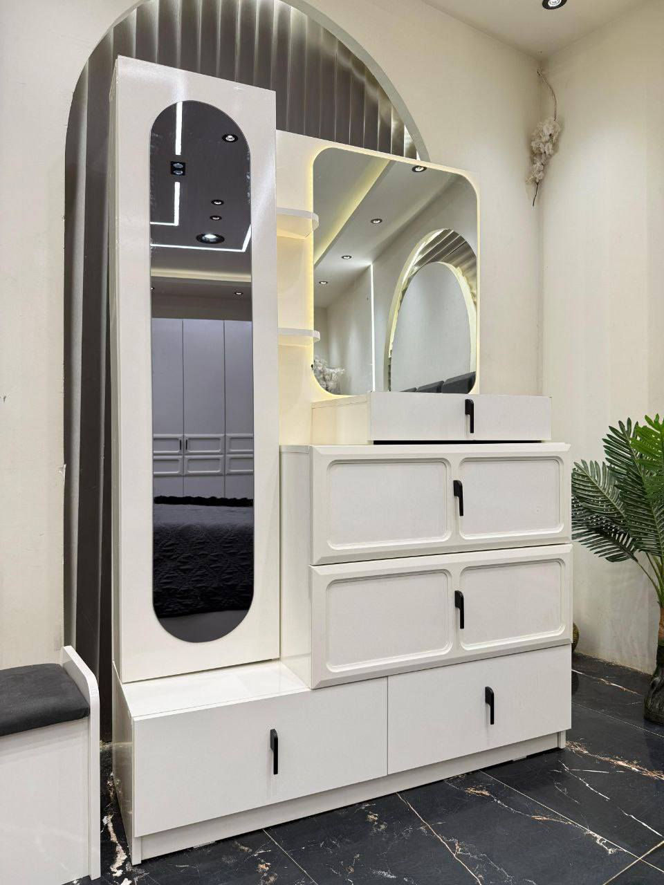 ❇️ 10 قطع       كنتور وملحق 320سم 
ارتفاع 220سم 
للبيع جديد


**إذا كنت صاحب هذا الإعلان وتريد حذفه لأي سبب، رجاءا أرسل رسالة إلى الدعم الفني**