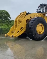 🚜 عندك شفلة عاطلة؟ لا تحتار! الحل يمّنا 🔧 🔩 تصليح جميع أنواع الشفلات ⚙...