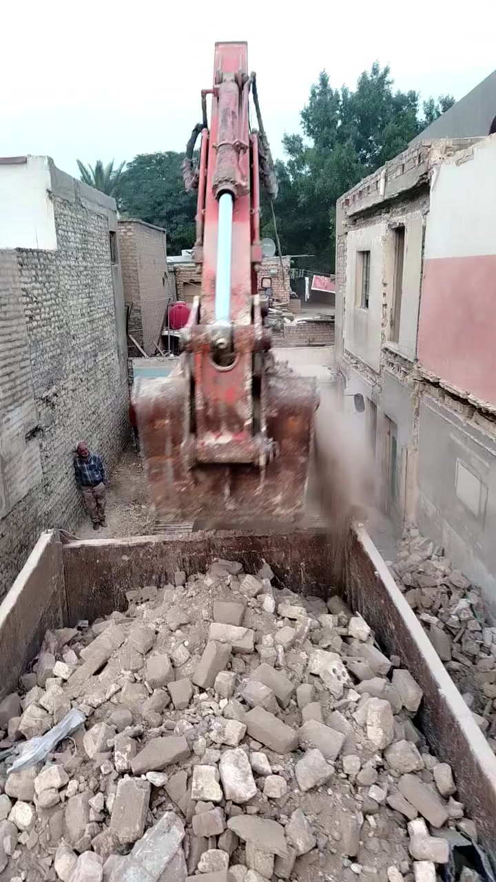 ⛔ (. لسنا الوحيدين ولكننا الأفضل.  ) $

كادر جاهز لتفليش البيوت القديمة🏡 ورفع الأنقاض
وتسليم ارض جاهزة للبناء الحديث بأسعار مناسبة

***********. ☎️
