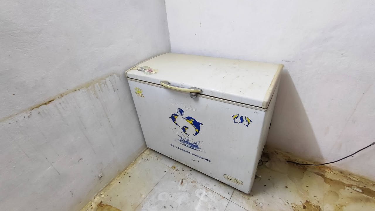 غراض كافتريا للبيع كاملات بس نصب واشتغل
***********
