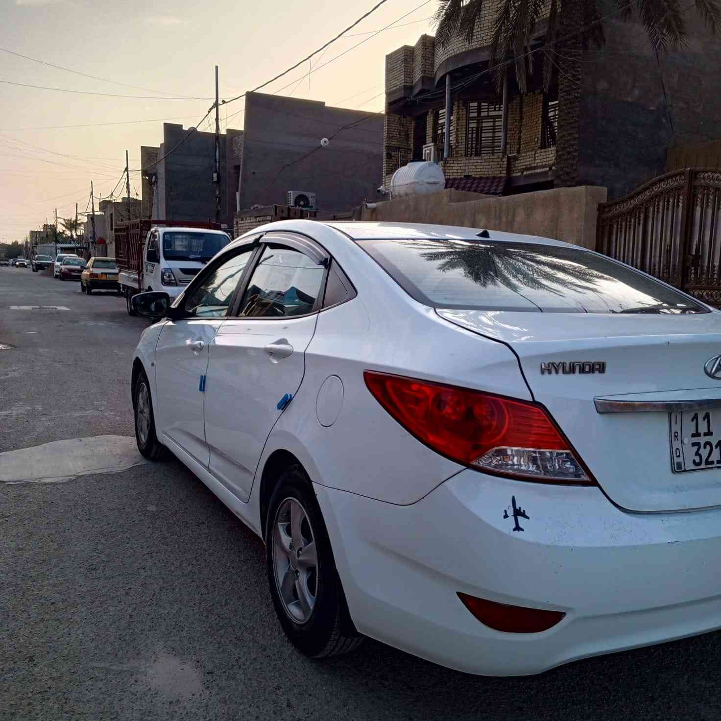 سلام وعليكم اكسنت موديل 2012 خليجي مكينه 1600 مكفوله بيهةشويه بارد بل جاملغ الامامي 
رقم الهاتف
***********
***********
