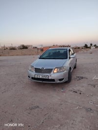 كورولا بيكاتشو • محرك ١٦٠٠ • مشي ٢٦٤٠٠٠