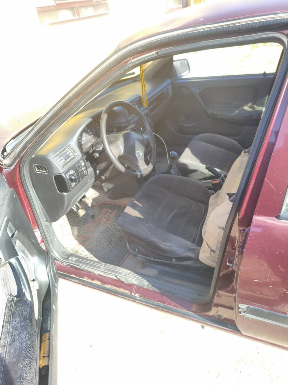 اوبل فكترا 1990
السعر 30 ورقه و بيهه مجال كلش بسيط
رقم انكليزي ديالى هزه جديده يعني تحول كبل
تخم تاير جديد ويل جديد
كهربائيات جاهزه من كلشي
اي نقص ما بيهه محرك 1600 مكفول
بور ستيرن مكفول
سياره ترايك للبصره 
مكان السياره ديالى الخالص 
و حاليا موجود بغداد هم 
***********
