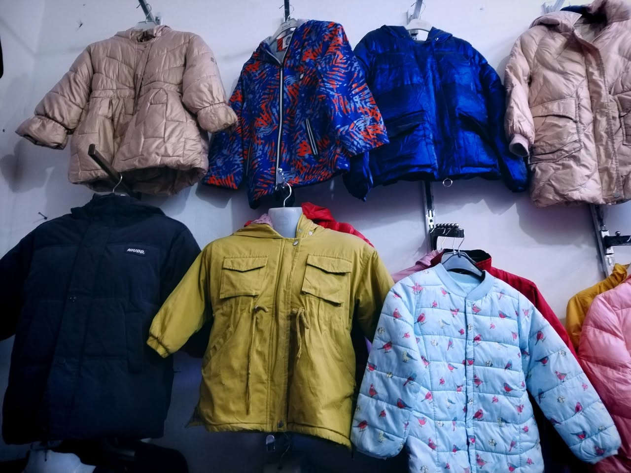 كماليات الأنيق باجر جمعه مباركه والصلاة ع محمد وال محمد ص اي قطعه بالف ونص. فقط ب 1500 تنزيلات بابل محاويل ناحية الإمام مرقد الأمام محمد بن الحسن الاسمر ع جمله اكووو ***********
