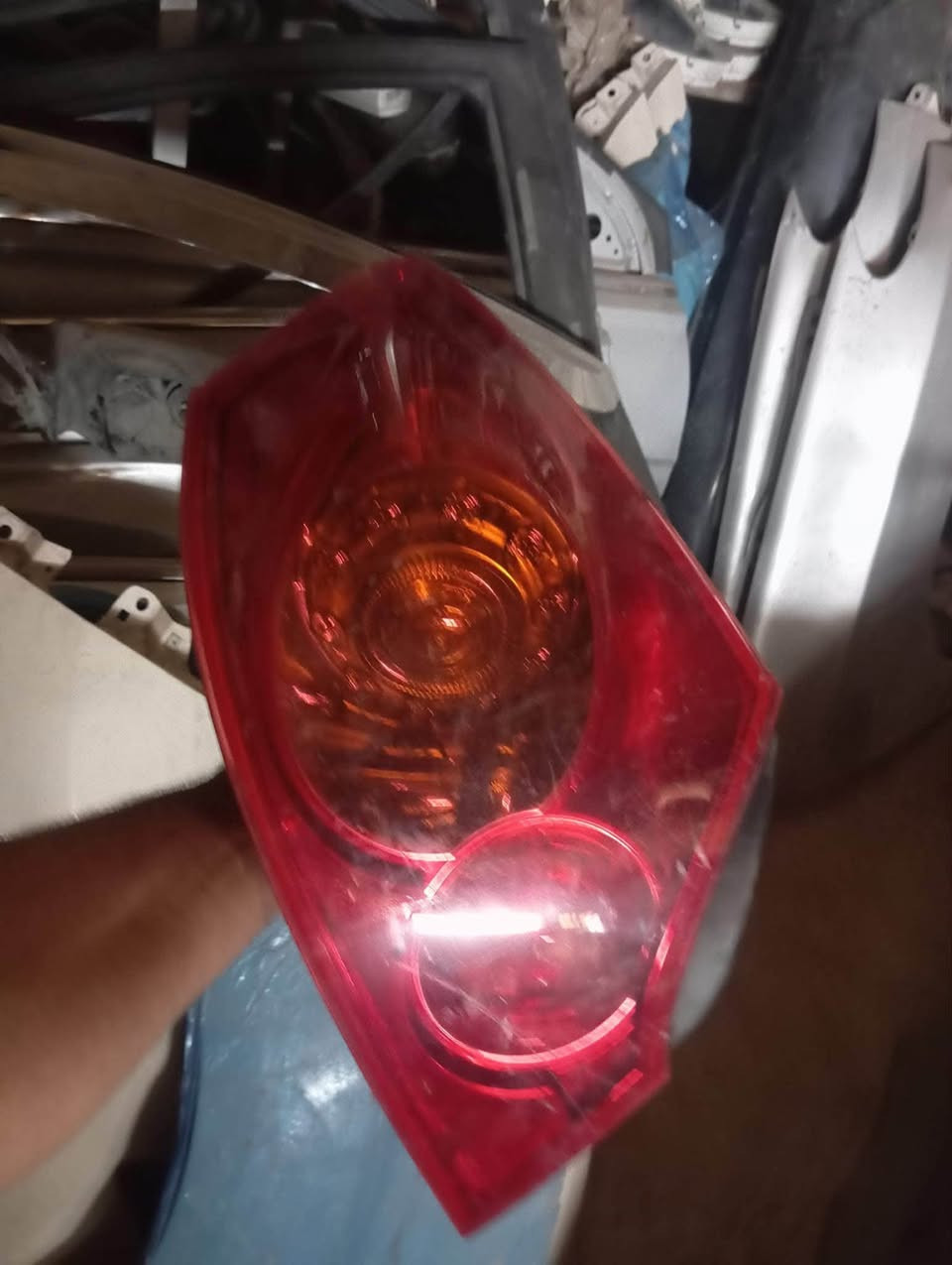 بكلايتات G37ومازدات زوج اصلي حاويه هاتف ***********

