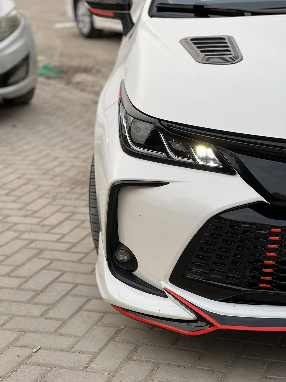 السلام عليكم 

كورولا هايبرد شكل الخليجي 
سياره معروفه ومشهوره 
ع تيك توك 
حساب تيك توك qeqo0
ادخل وشوف كل تفاصيل  السياره 

موديل 2024 ابيض 
ماشيه 40 الف كيلو

بيها رصعه صغيره باب الايمن جوه لمرايه موضحه بالصور 
القماره بيها كم رصعه هم موضحها بصور 

سياره ع بلاد من كل نواحي 
داخل احمر واسود 
كشن السايق كهرباء 

تعديلات المضافه للسياره 
بدي كت كامل 
دواخل السياره كلها كاربون فايبر 
ستيرن حرف D كاربون فايبر 
مختمه GR Bleck
لد متغير 18 قطعه داخل سياره 
ارضيات حوضيه 
فجوج ضوئيه / اطار ويل ضوئي
سكوبات / شقفه جامه خلفيه
سبايدر رياضي 
بك لايت مميز كامل لد مع ترحيب ومغلف ppf
لد فسفوره دعاميه خلفيه ترحيب واشاره وسكن وبريك 
سطاب لايت رماش بريك احمر وبك ابيض 
قماره وتكم فابلون اسود لامع
زجاج مغلف حراري بالكامل 
سلايد مغلف درع معالج ذاتي
بطاين بوب مغلف حراري 

افحصها وين ميعجبك  

رقم بغداد بأسمي 
السعر المطلوب غير قابل لتفاوض او العمله 
لان صارف عليها خير من الله 

24 مليون ونص قفل 
24,500,000
او 165 ورقه 

مكاني بغداد / الغزاليه شارع البداله 

رقمي اتصال ووتساب
***********
***********
