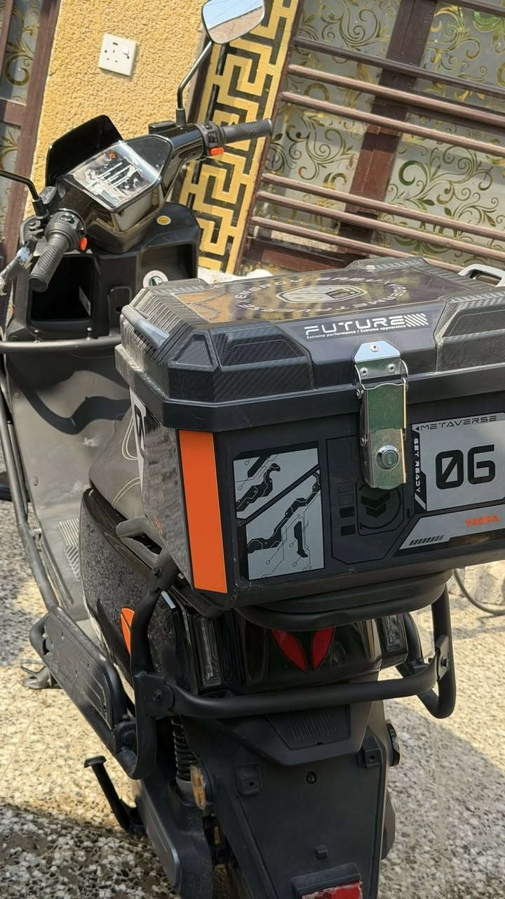 السلام عليكم ورحمة الله وبركاته للبيع ياديا
استخدام شهر ونص
الـ (GT60)من YADEA IRAQ 🔥
نوع البطارية : ليثيوم
عدد البطاريات : 6 بطاريات
السرعة :65 كم / ساعة
متوفر : ورقة ضمان مال شركة
المسافة المقطوعة للشحن الواحدة : 95 - 100
السعر / مليـــون وبيها مجال بسيط
بغداد / الكمالية شارع البدالة
هـ / ***********
